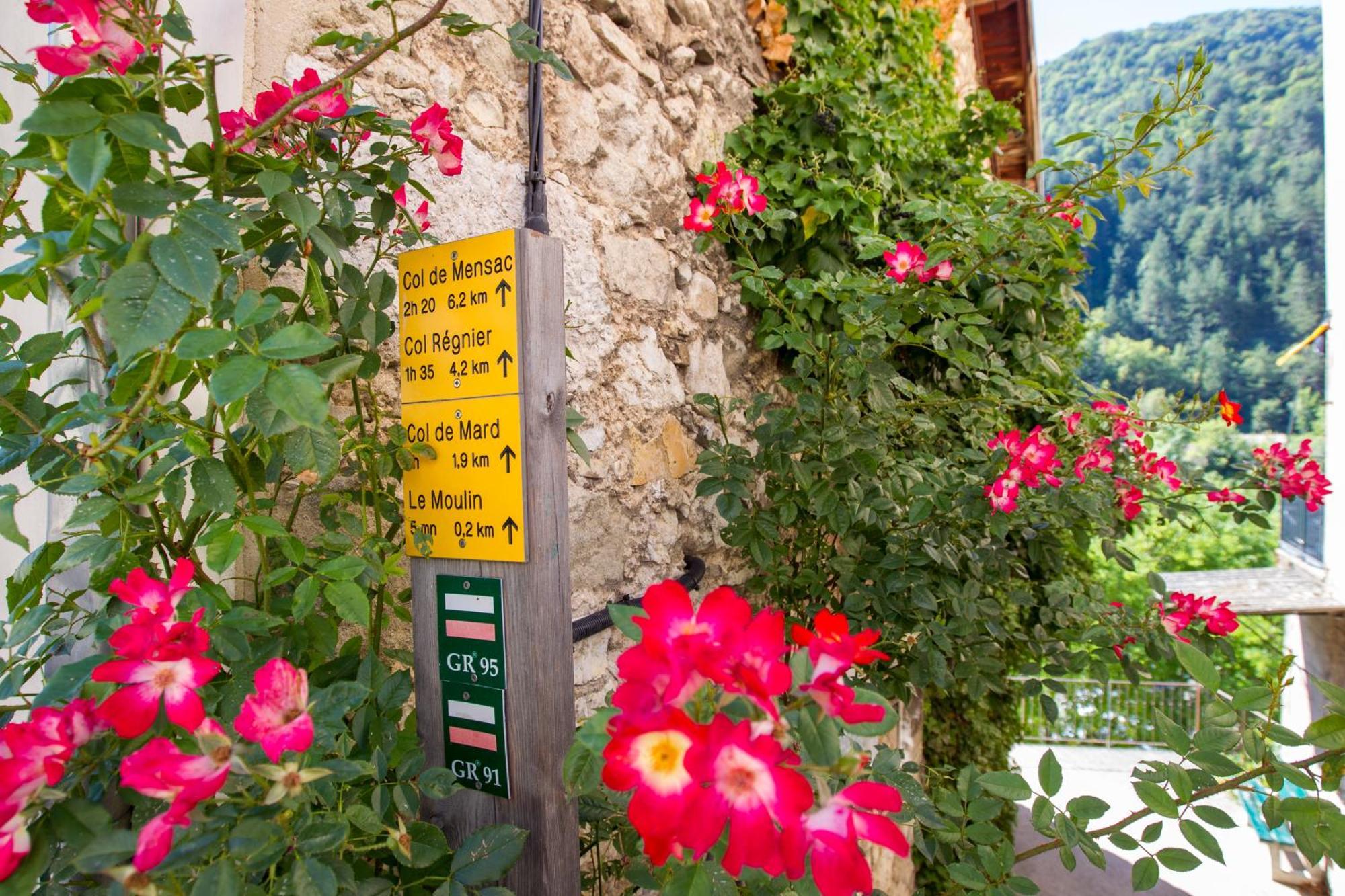 Le Dauphine Hotel Châtillon-en-Diois Buitenkant foto