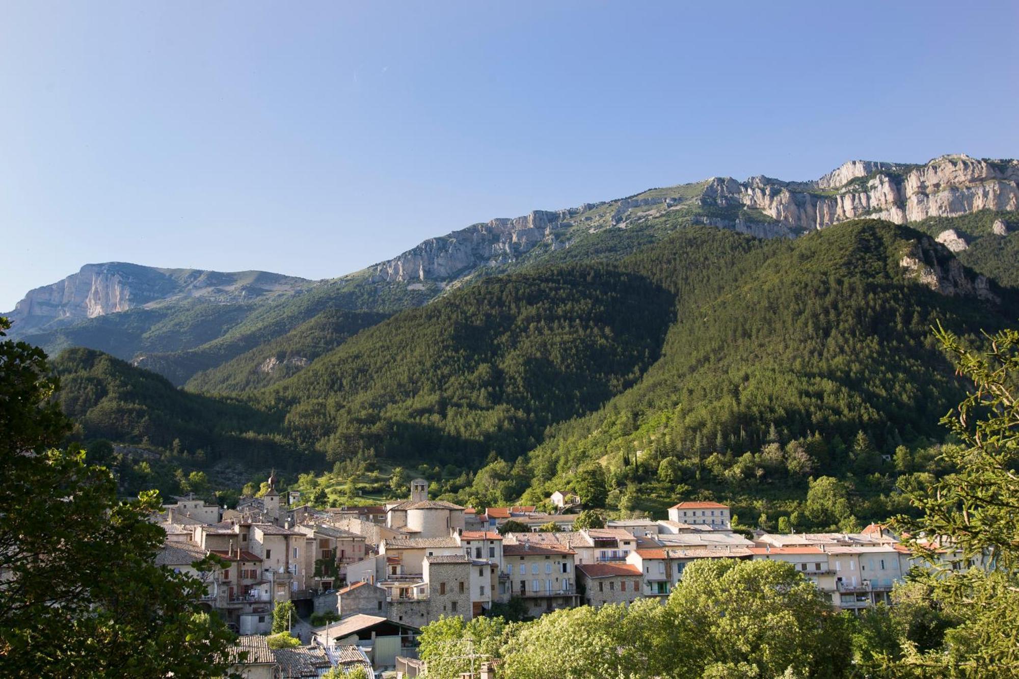 Le Dauphine Hotel Châtillon-en-Diois Buitenkant foto